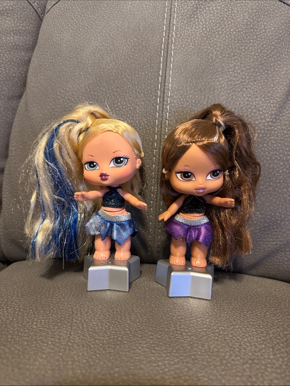 Set of 2 Bratz Babyz Dolls in Blue and Purple Skirts - with stands, need battery